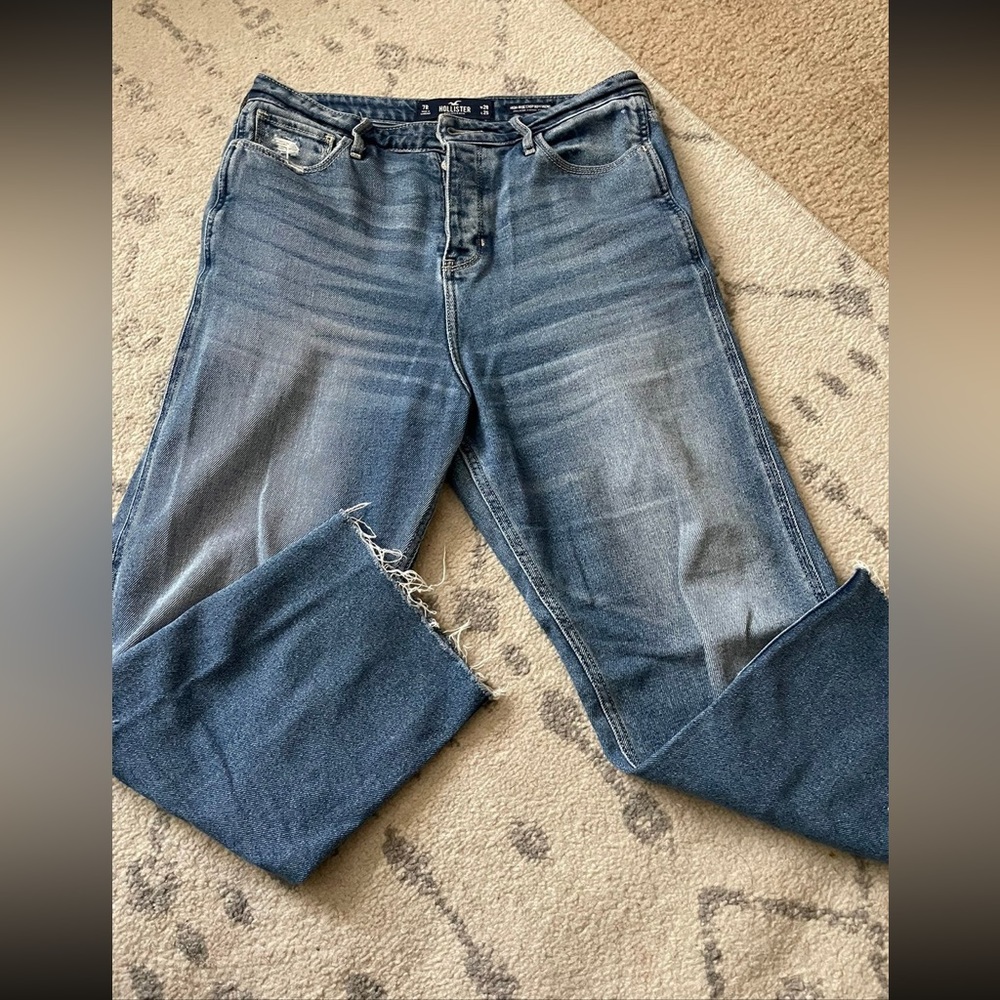 COPY - Hollister Vintage Stretch High-Rise Boyfriend Jeans